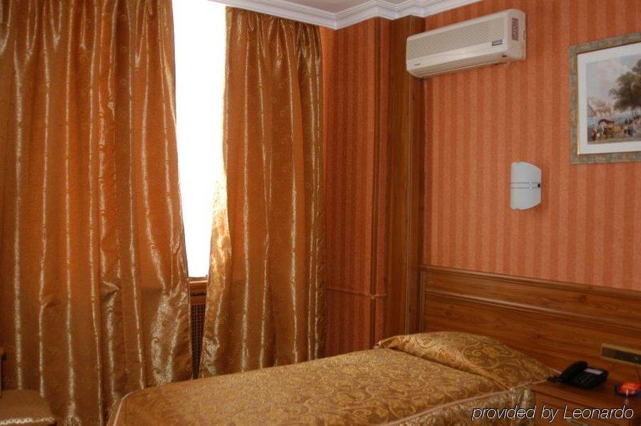 Hotel Bristol Istanbul Rum bild